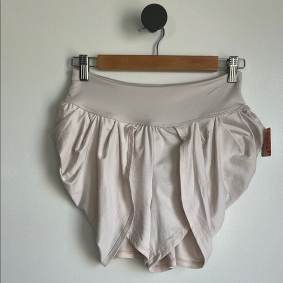 FP Movement - Find Your Flow Shorts - XS - Picture 2 of 10